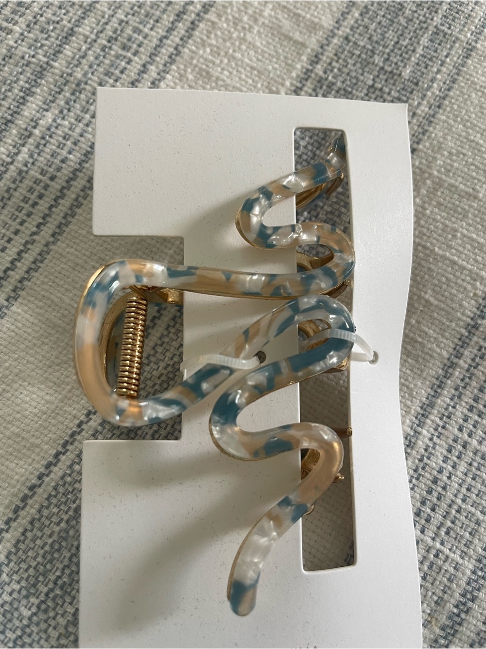 New Wavy Resin Hair Clip in Blue and Cream